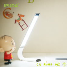 Produits les plus vendus à alibaba IPUDA batterie led lumière tactile avec cou flexible